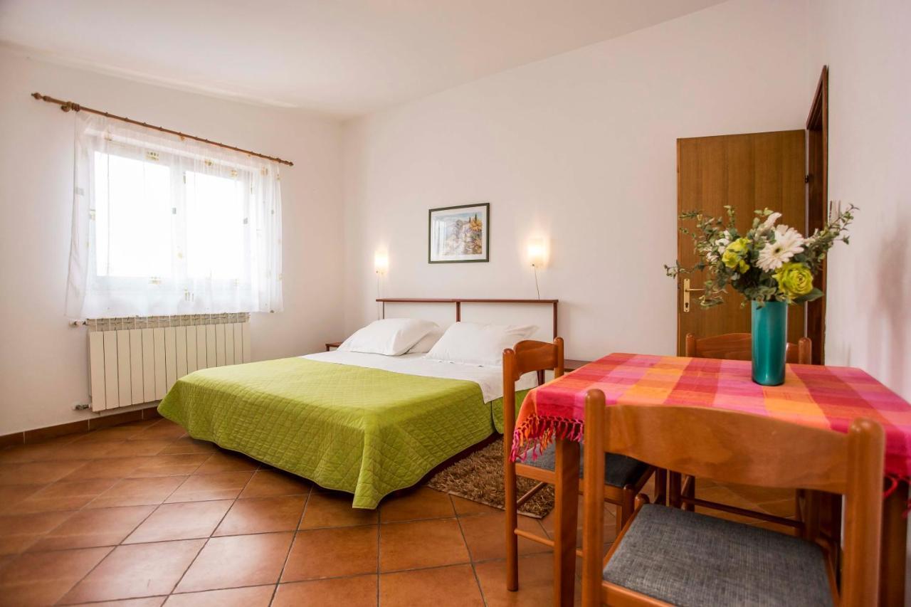 Apartments Romano Rovinj Exterior photo