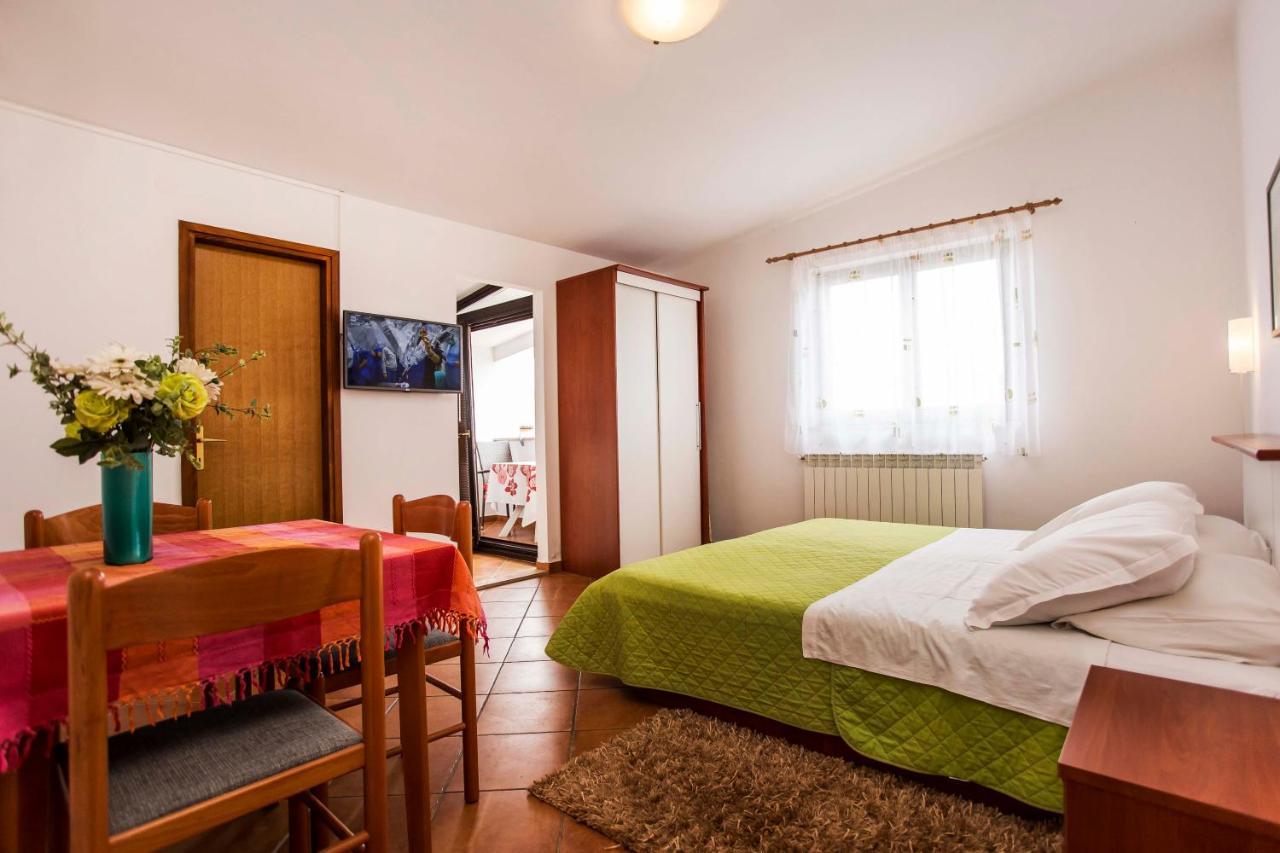 Apartments Romano Rovinj Exterior photo