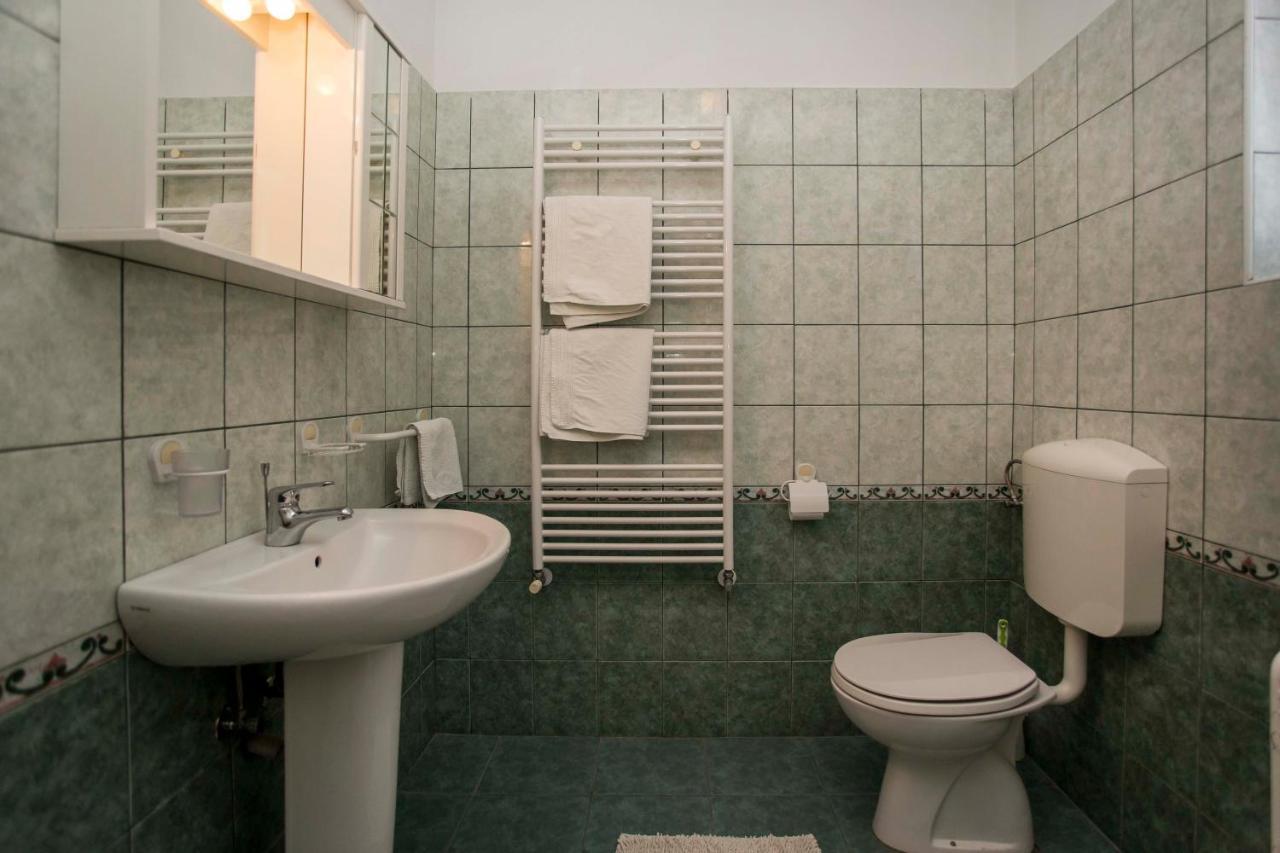 Apartments Romano Rovinj Exterior photo